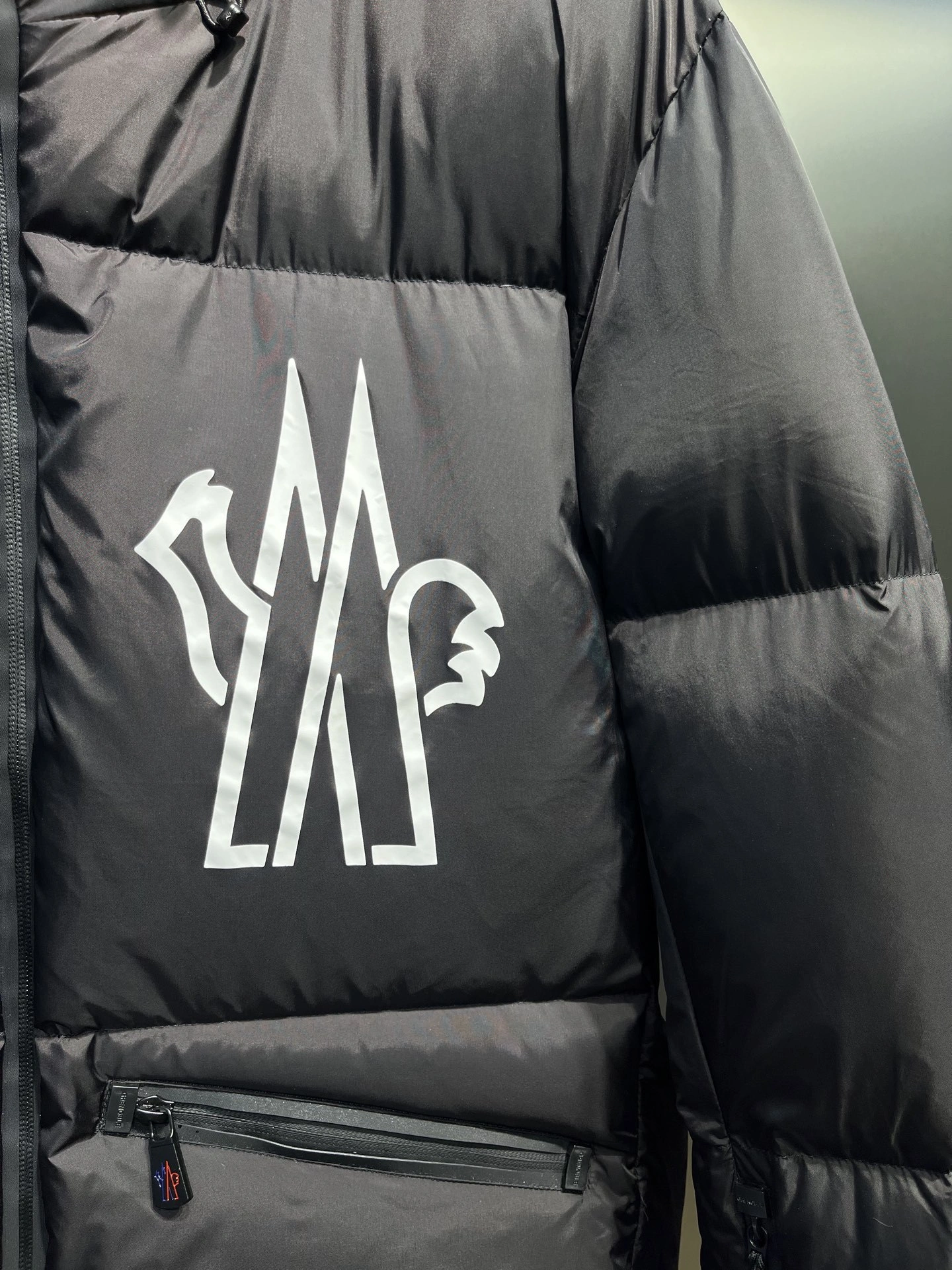 wg.luxury-- 7o9385r Down jacket white duck down item: E-F431J0114